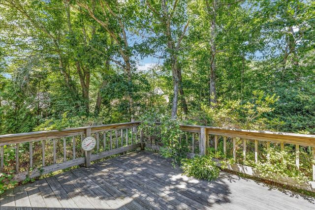 118 Algonquin Avenue, Mashpee, MA 02649