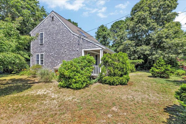 118 Algonquin Avenue, Mashpee, MA 02649