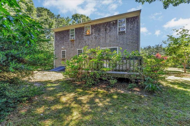 118 Algonquin Avenue, Mashpee, MA 02649