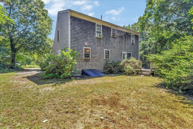 118 Algonquin Avenue, Mashpee, MA 02649