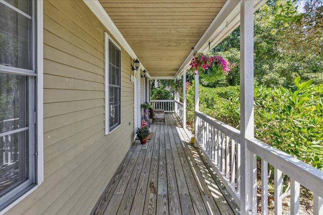 118 Algonquin Avenue, Mashpee, MA 02649