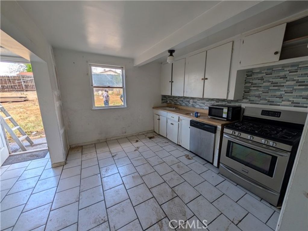 1001 W Heald, Lake Elsinore, CA 92530