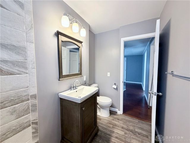 1806 N Sweetbriar Lane, Springfield, OH 45505