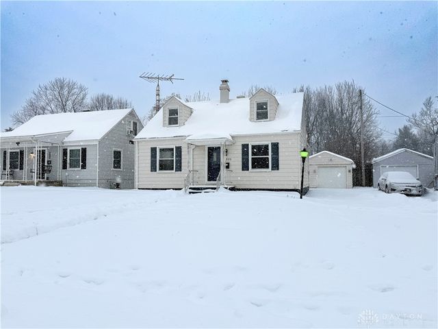 1806 N Sweetbriar Lane, Springfield, OH 45505