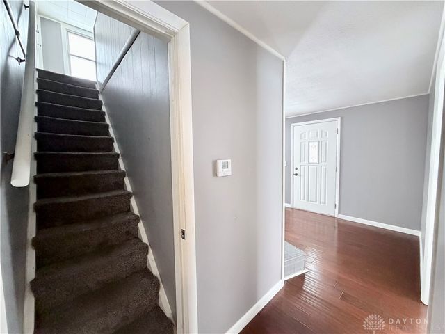 1806 N Sweetbriar Lane, Springfield, OH 45505