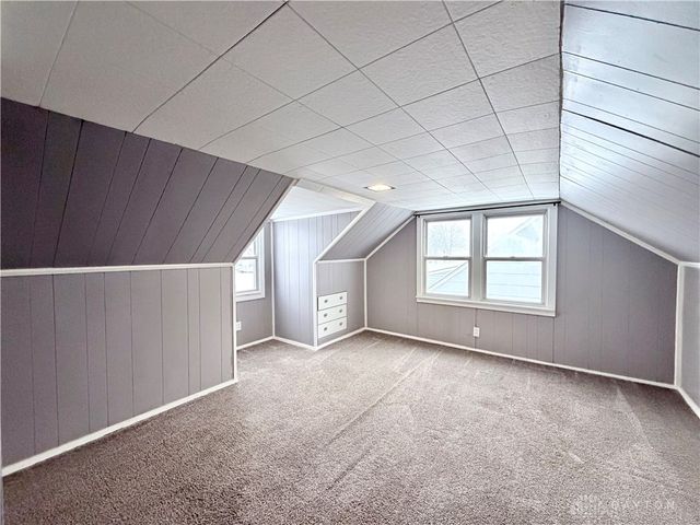 1806 N Sweetbriar Lane, Springfield, OH 45505