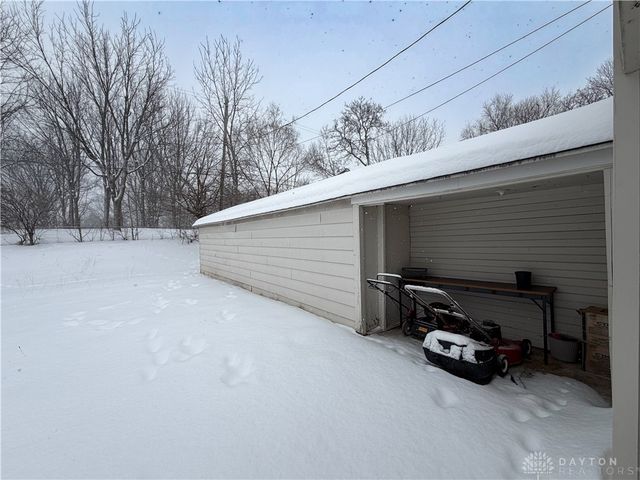 1806 N Sweetbriar Lane, Springfield, OH 45505