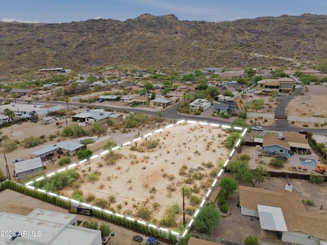 2436 E WINSTON Drive 16B, Phoenix, AZ 85042