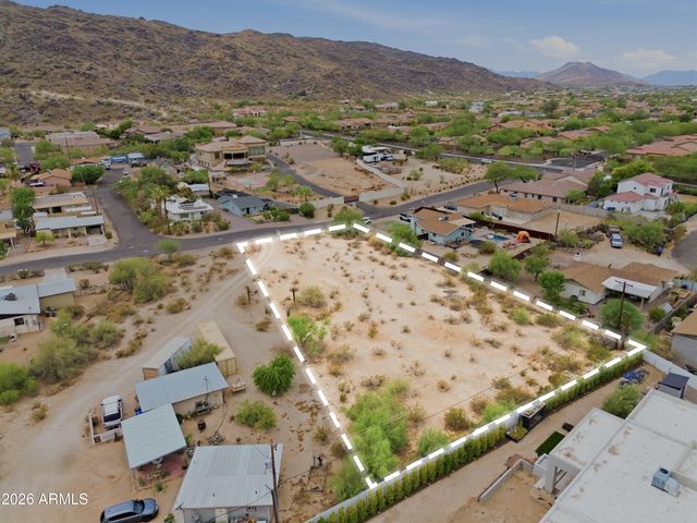 2436 E WINSTON Drive 16B, Phoenix, AZ 85042