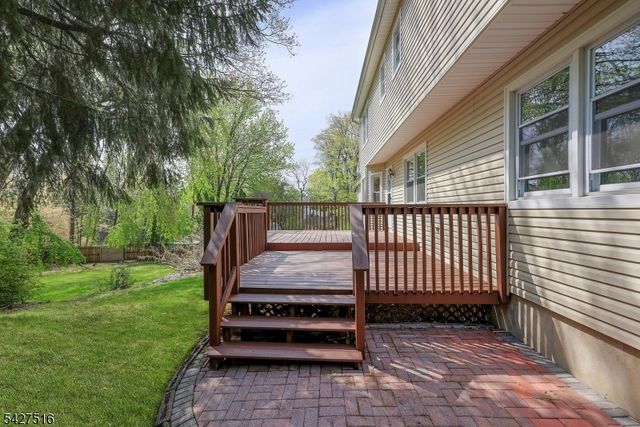 42 Ash Ln, Randolph Twp., NJ 07869