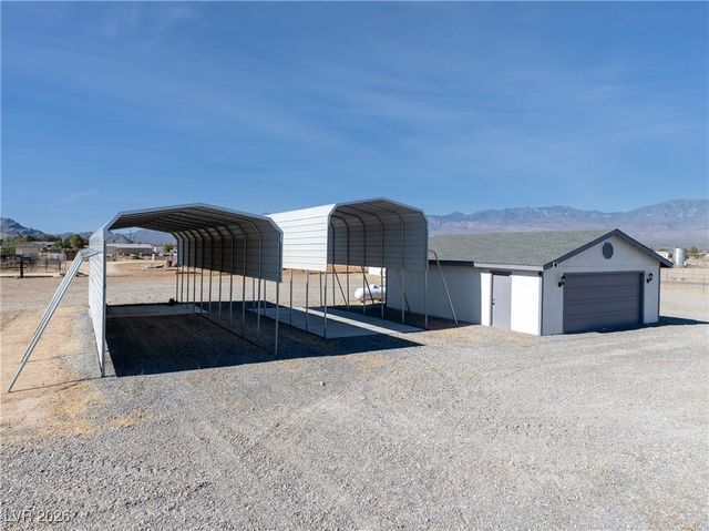 2420 Tough Boy Road, Pahrump, NV 89060