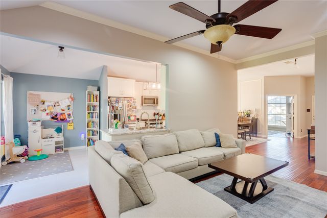 2221 Tiffany Glenn Court, Bedford, TX 76021