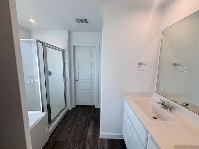 1119 Fringed Bluestar Drive, Rosharon, TX 77583