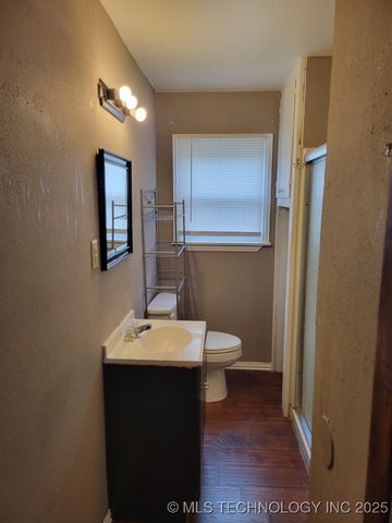 108 N Creek Avenue, Bartlesville, OK 74003