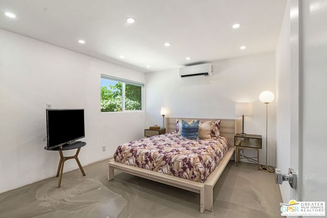 1405 E Tachevah Drive, Palm Springs, CA 92262