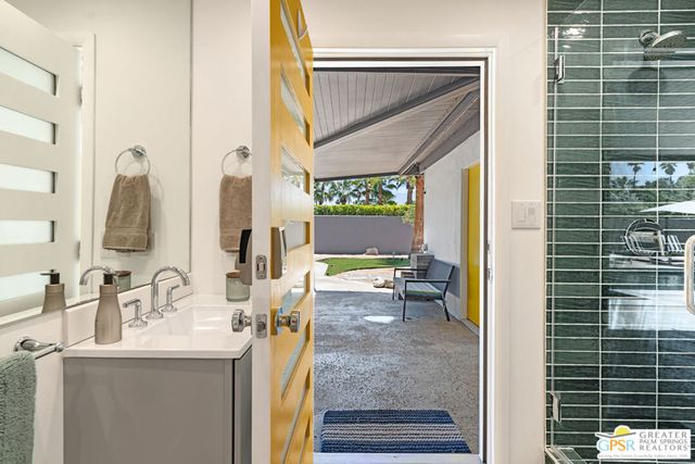1405 E Tachevah Drive, Palm Springs, CA 92262