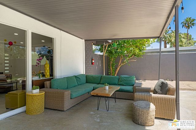 1405 E Tachevah Drive, Palm Springs, CA 92262