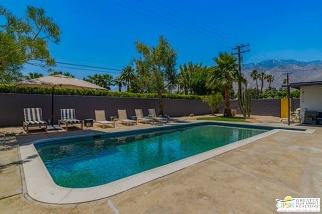1405 E Tachevah Drive, Palm Springs, CA 92262