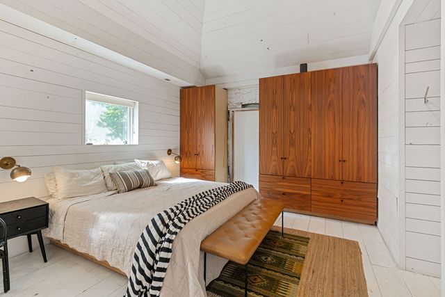 2522 N Springfield Avenue, Chicago, IL 60647