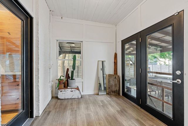 2522 N Springfield Avenue, Chicago, IL 60647