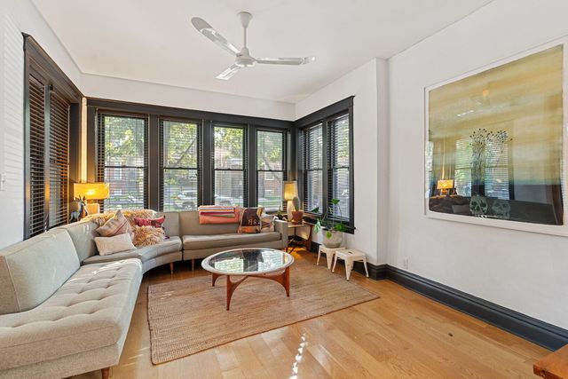 2522 N Springfield Avenue, Chicago, IL 60647