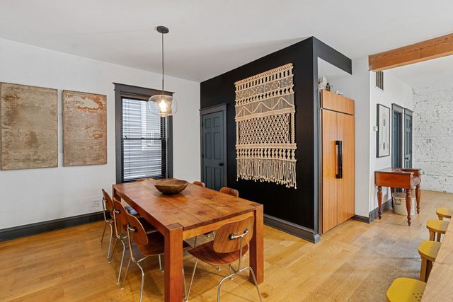 2522 N Springfield Avenue, Chicago, IL 60647