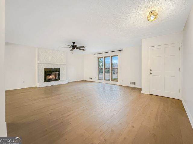 10215 Creel Road, Chattahoochee Hills, GA 30213