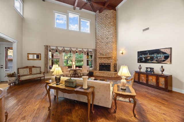 122 Dawana LN, Georgetown, TX 78628