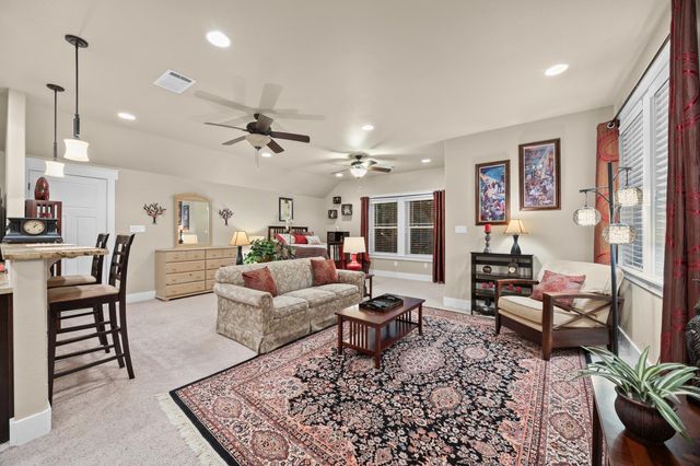 122 Dawana LN, Georgetown, TX 78628