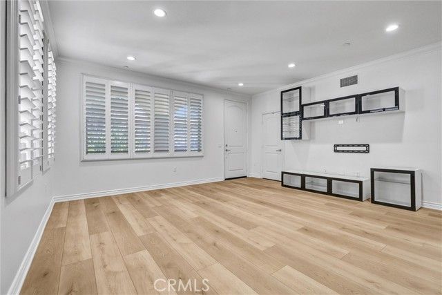 130 Rose Arch, Irvine, CA 92620