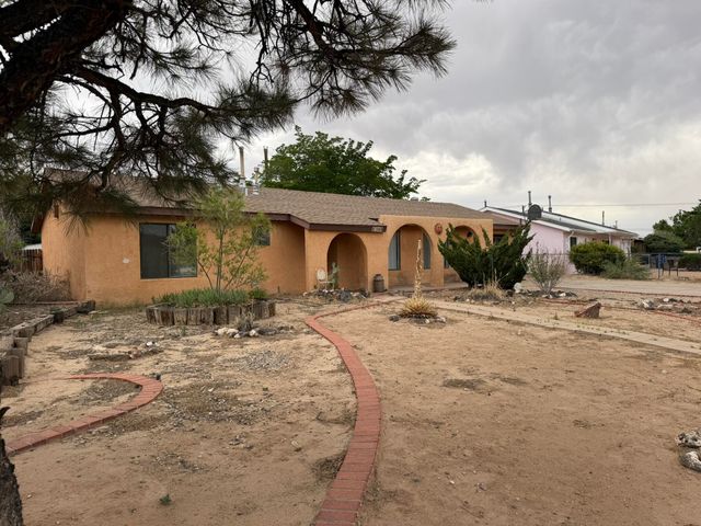 3009 Vista Grande Drive NW, Albuquerque, NM 87120