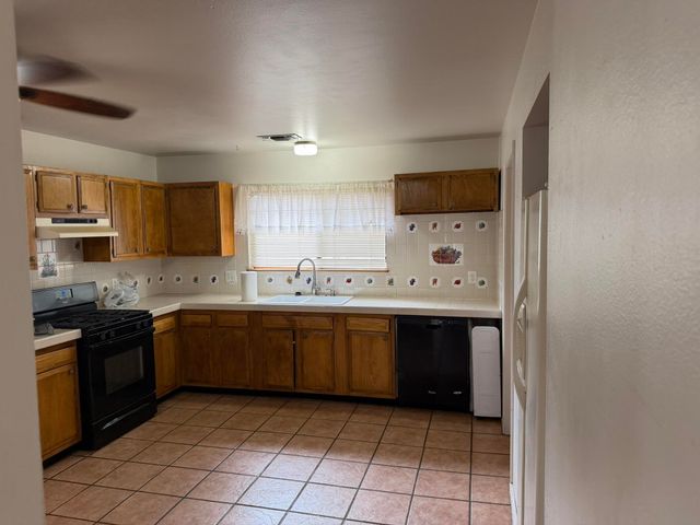 3009 Vista Grande Drive NW, Albuquerque, NM 87120