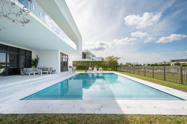 16553 Botaniko Drive S, Weston, FL 33326