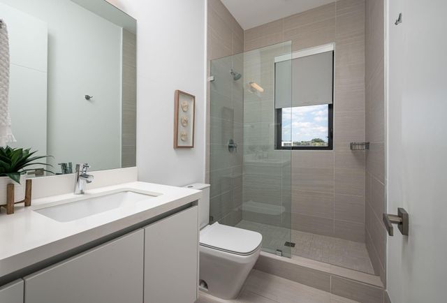 16553 Botaniko Drive S, Weston, FL 33326