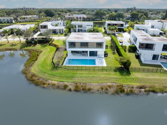 16553 Botaniko Drive S, Weston, FL 33326