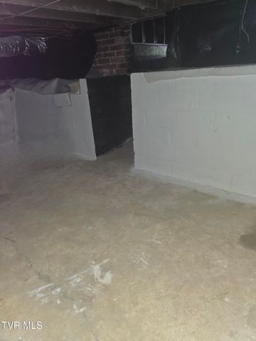 2041 Sherwood Rd Road, Kingsport, TN 37664