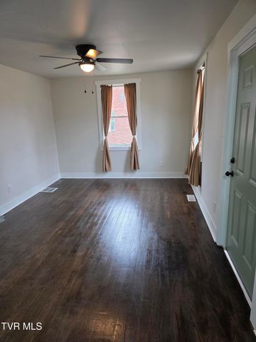 2041 Sherwood Rd Road, Kingsport, TN 37664