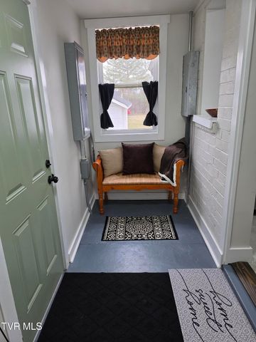 2041 Sherwood Rd Road, Kingsport, TN 37664