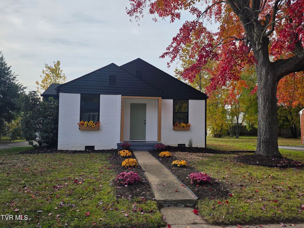 2041 Sherwood Rd Road, Kingsport, TN 37664