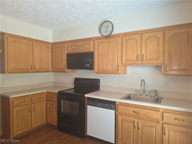 6783 Kirkwood Drive, Mentor, OH 44060
