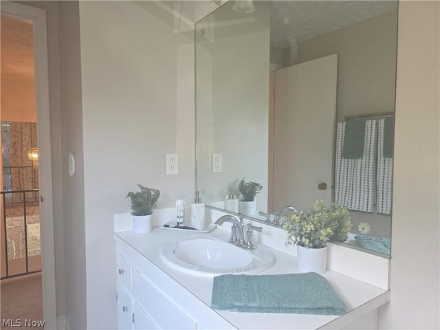 6783 Kirkwood Drive, Mentor, OH 44060