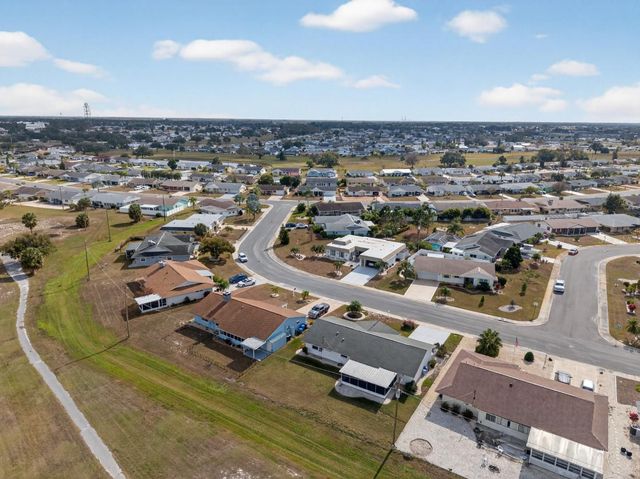 611 FOX HILLS DRIVE, Sun City Center, FL 33573