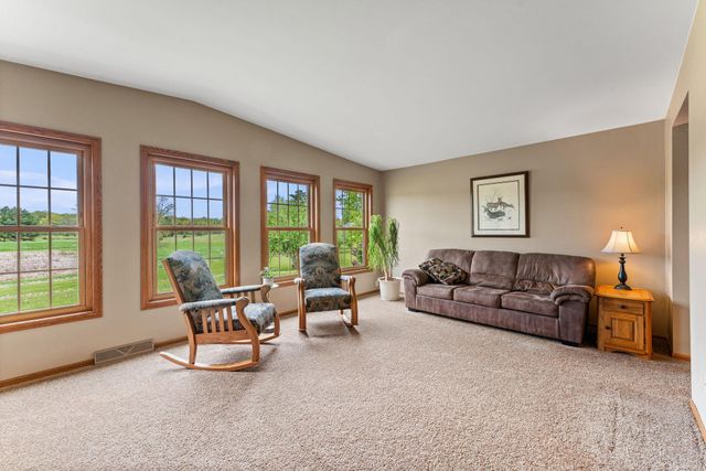 43224 Cedarcrest Trail, Harris, MN 55032