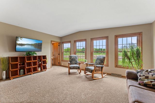 43224 Cedarcrest Trail, Harris, MN 55032