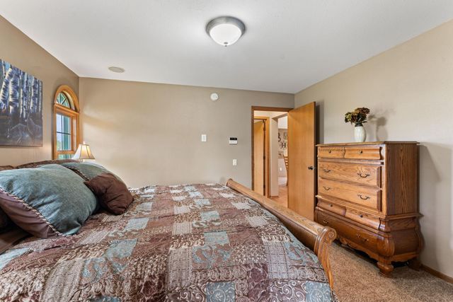 43224 Cedarcrest Trail, Harris, MN 55032