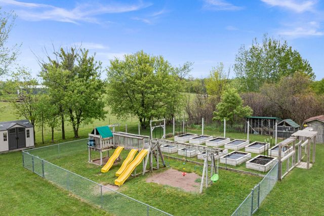 43224 Cedarcrest Trail, Harris, MN 55032