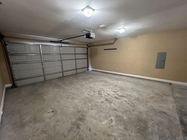 767 Summer Breeze Dr, Baton Rouge, LA 70810