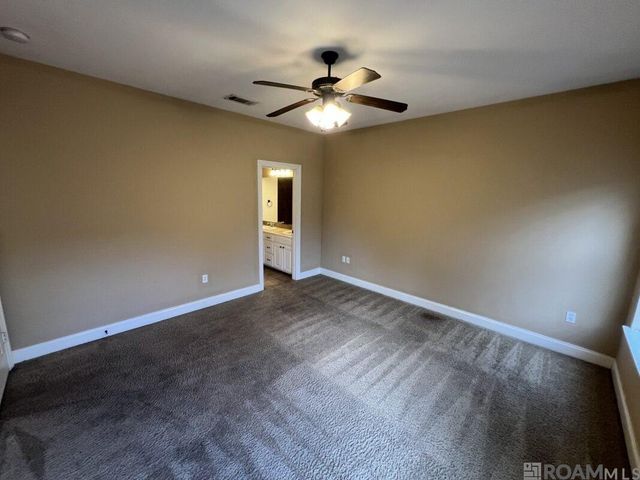 767 Summer Breeze Dr, Baton Rouge, LA 70810