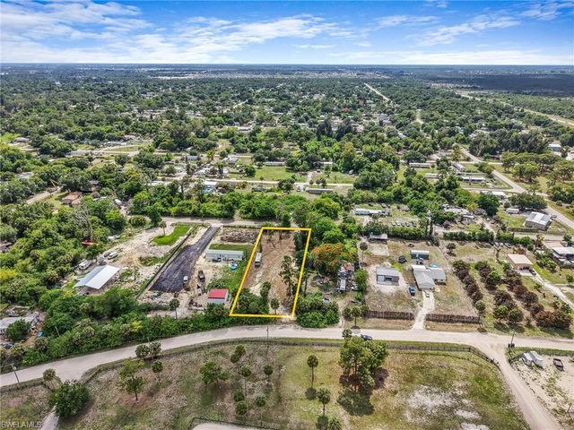 17761 Shelby LN, North Fort Myers, FL 33917