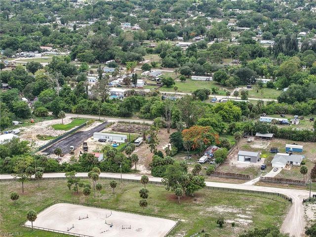 17761 Shelby LN, North Fort Myers, FL 33917